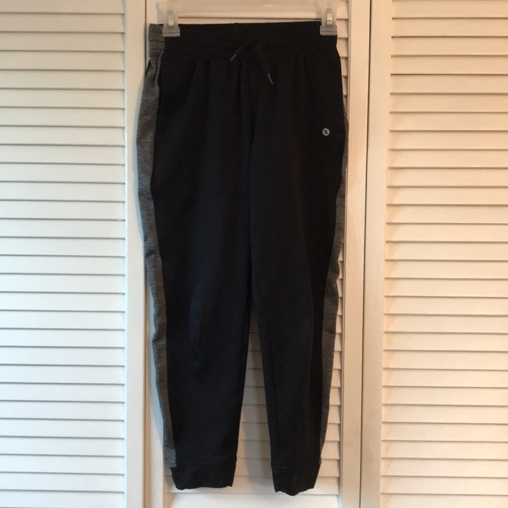 4/$30 Xersion Boys Medium Black Pants